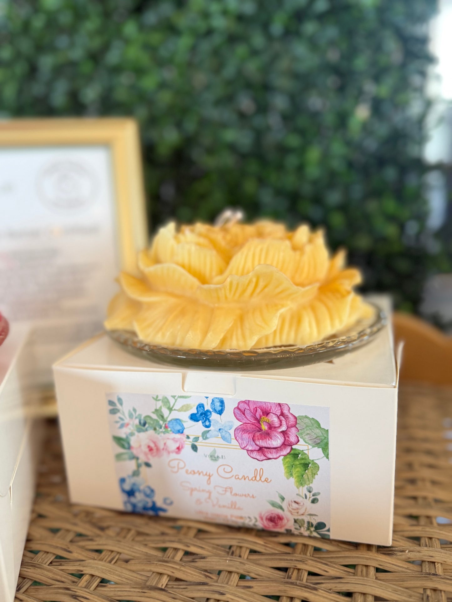 Peony Pillar Candle -L