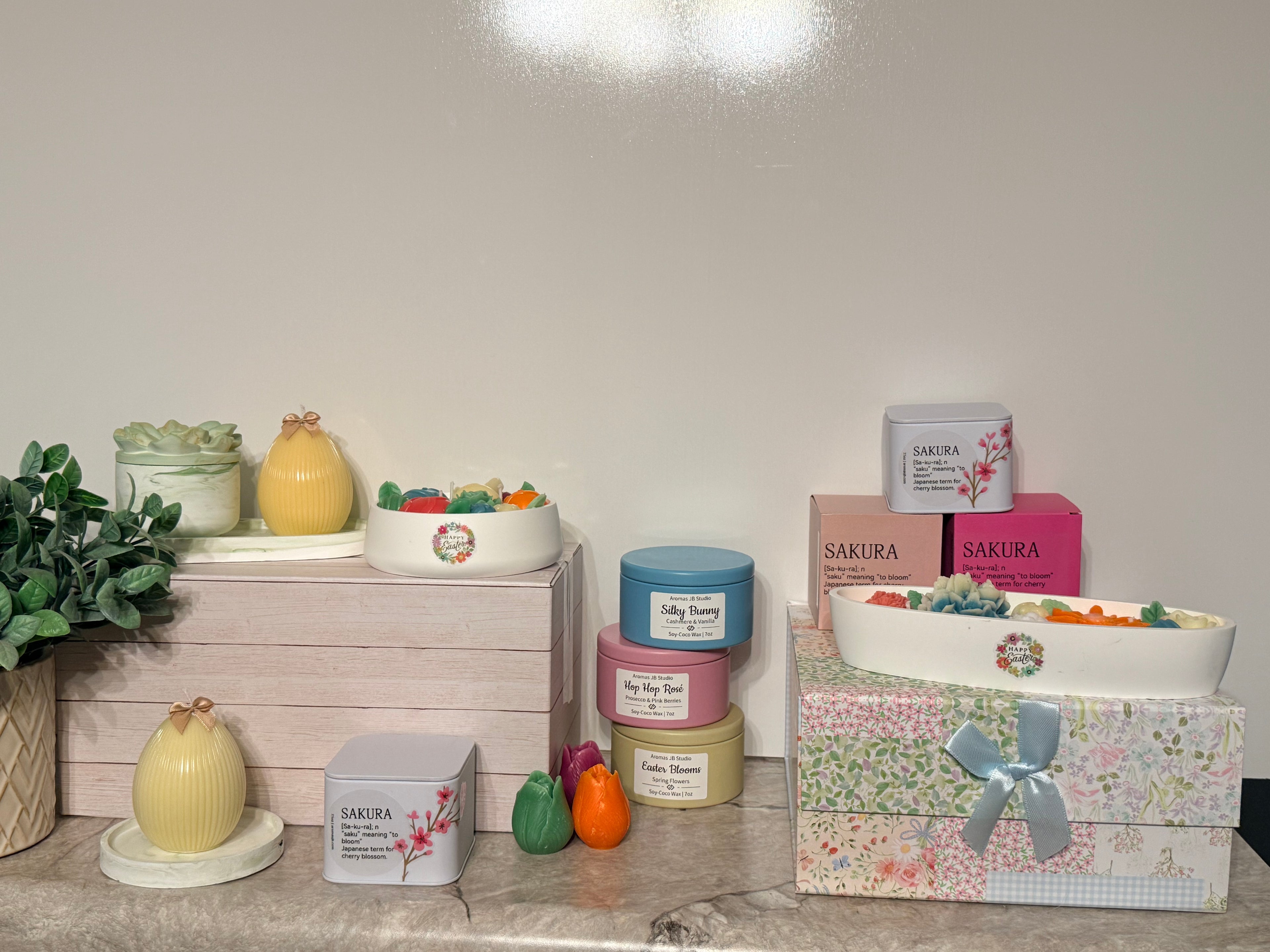 Medium Easter Heirloom Candle